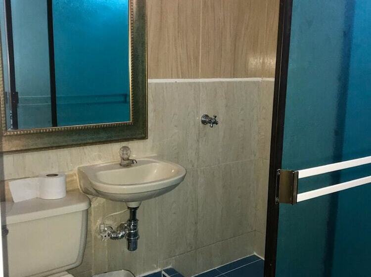 בית מלון כפרי Paradise Lake Finca