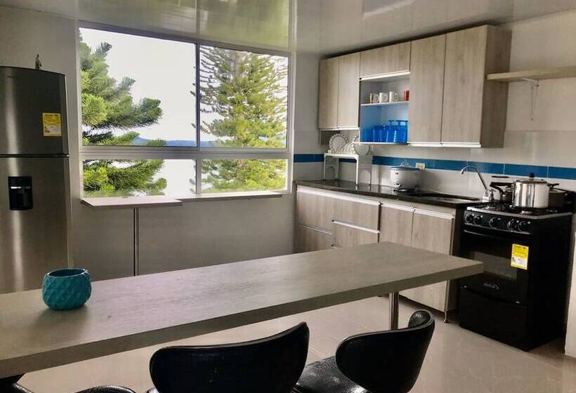 בית מלון כפרי Paradise Lake Finca