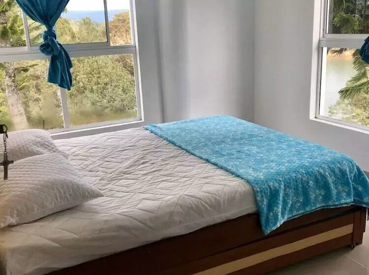 Hotelli Paradise Lake Finca