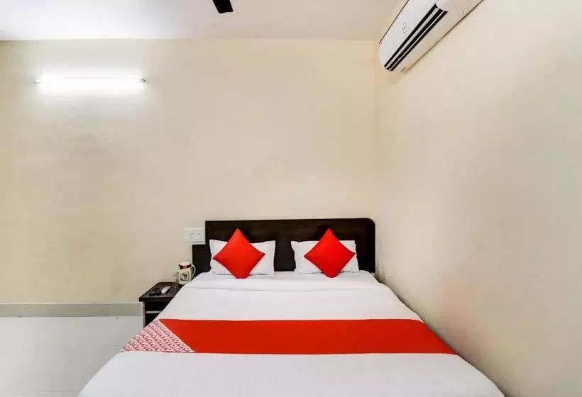 ホテル Oyo 65309  Chandni Palace