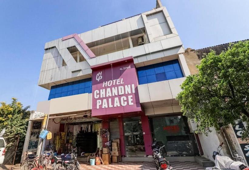 호텔 Oyo 65309 Chandni Palace