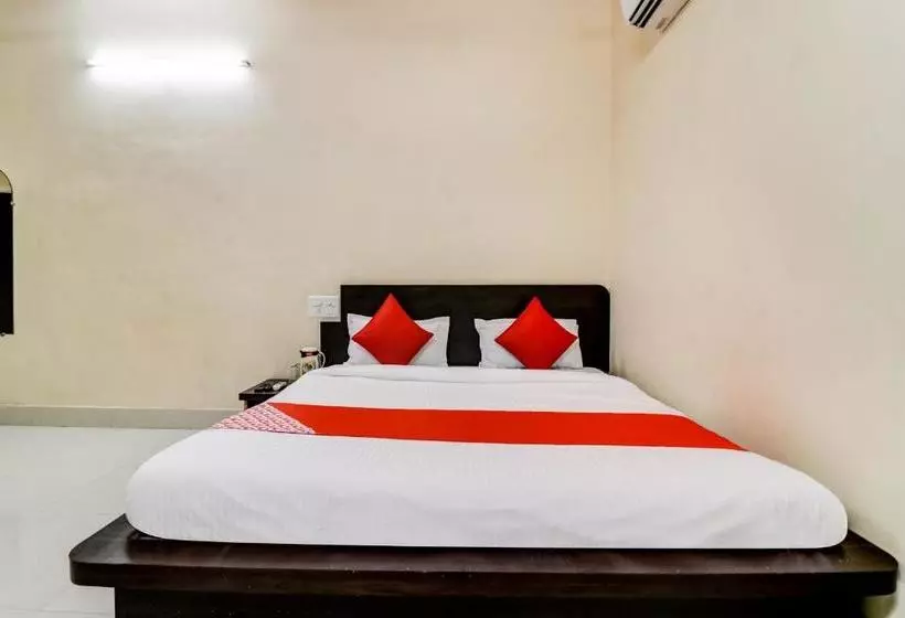 ホテル Oyo 65309  Chandni Palace