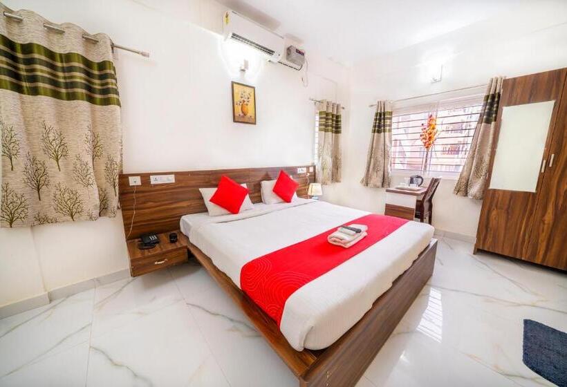 هتل Sports Icon Suites