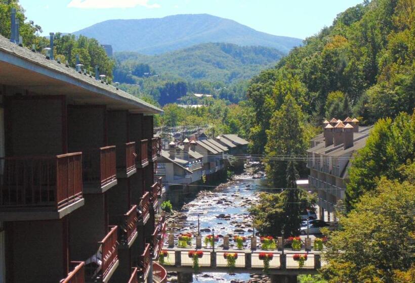 فندق Baymont By Wyndham Gatlinburg On The River