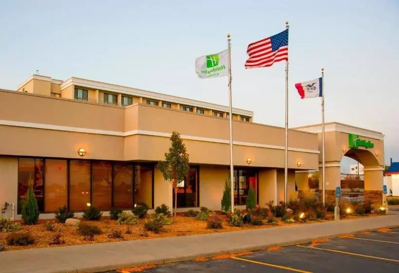 هتل Riverside Plaza