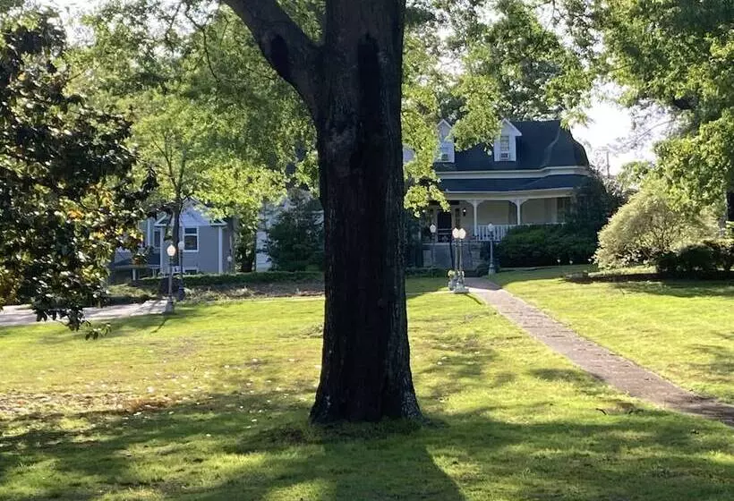 酒店 Rose House Inn