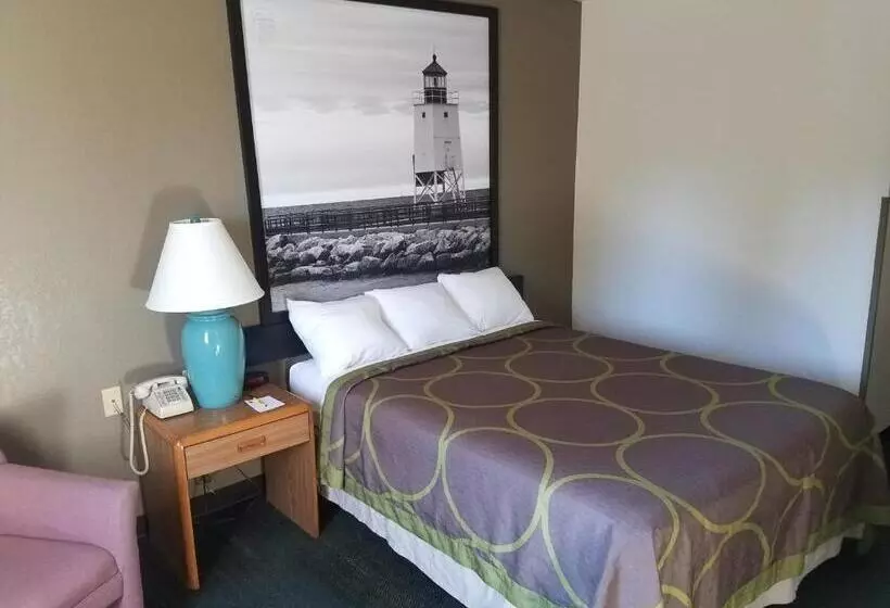 בית מלון כפרי Super 8 By Wyndham Houghton Lake