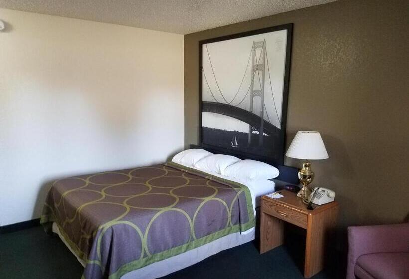 فندق Super 8 By Wyndham Houghton Lake