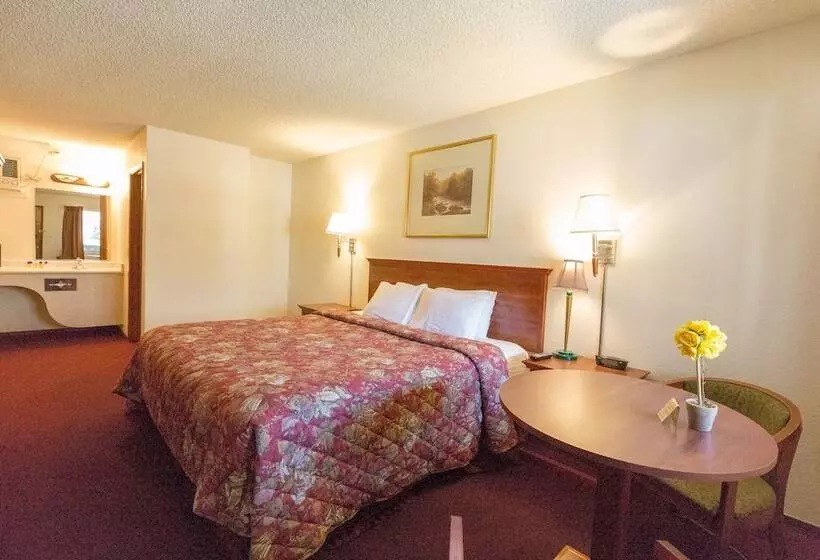 Отель The River Inn