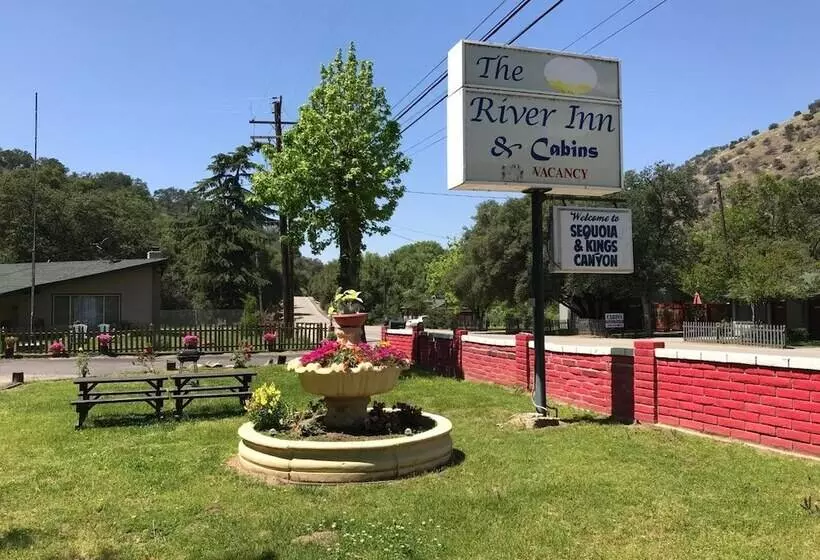Отель The River Inn