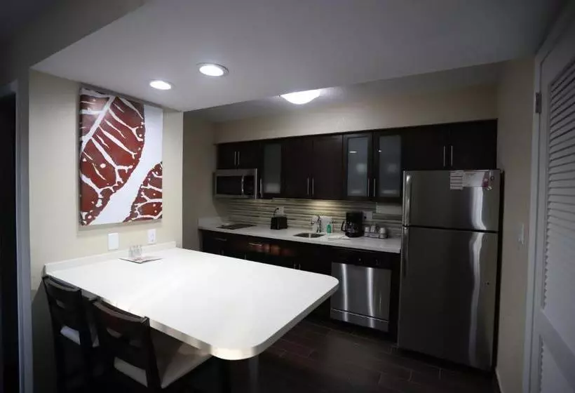 إقامة Hawthorn Suites By Wyndham Detroit Southfield