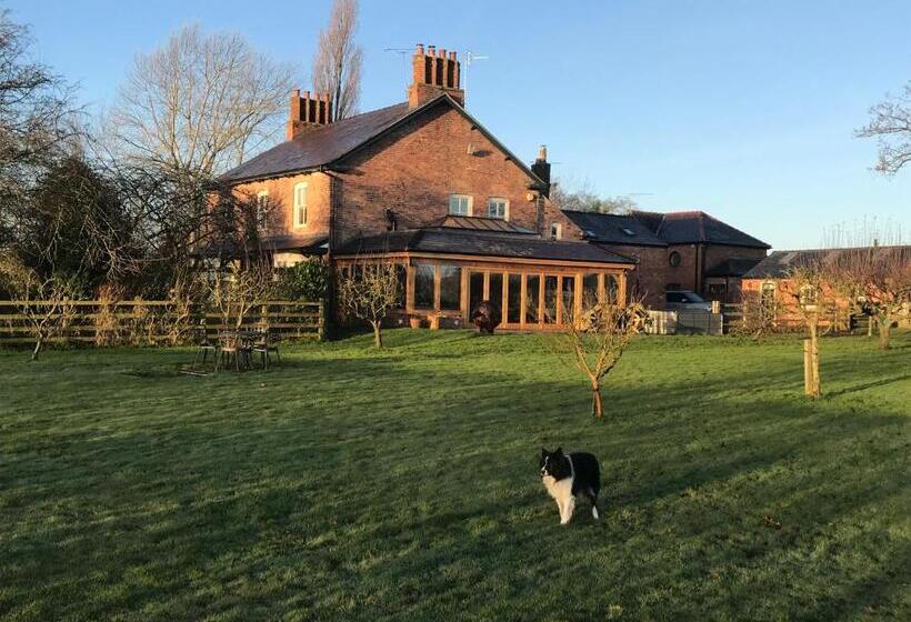 Hollies Farm B&b