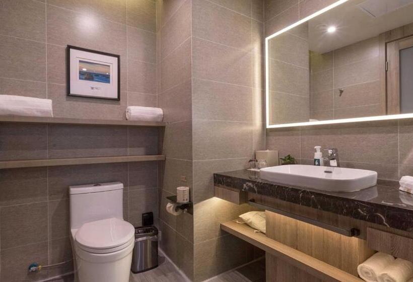 Atour Hotel Xining East Kunlun Road