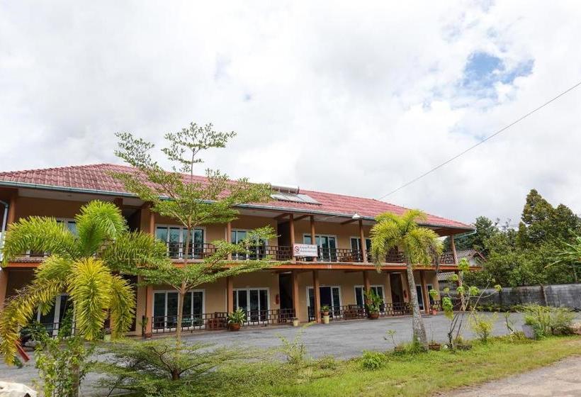 בית מלון כפרי Baan Subtawee