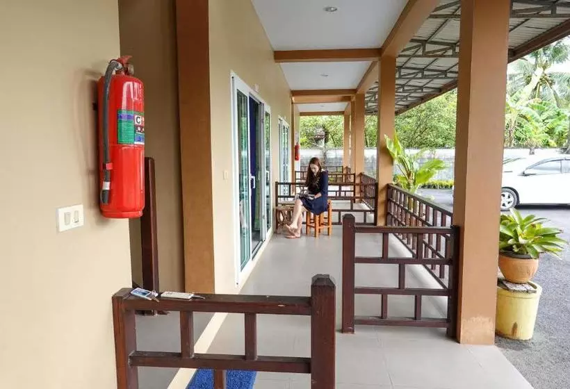 Hotelli Baan Subtawee