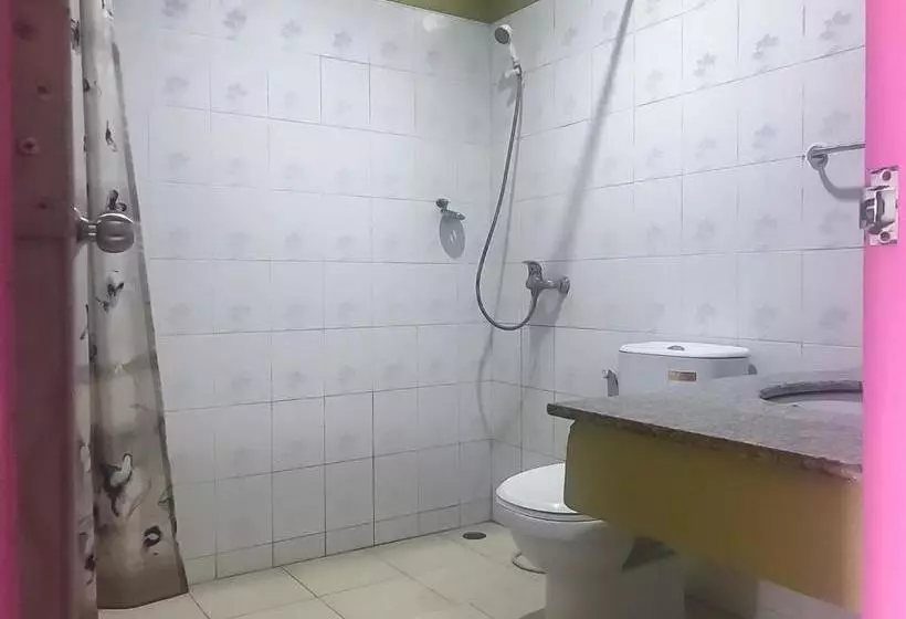 Hotelli Baan Subtawee