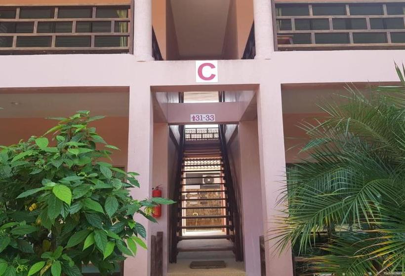 בית מלון כפרי Baan Subtawee