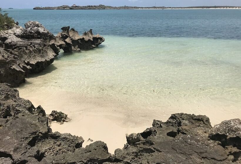 پانسیون Manga Lodge