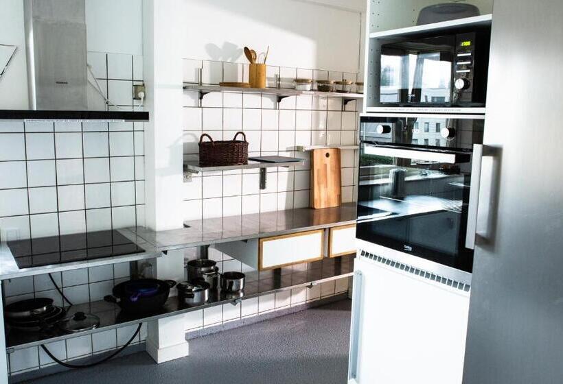 בית מלון כפרי B