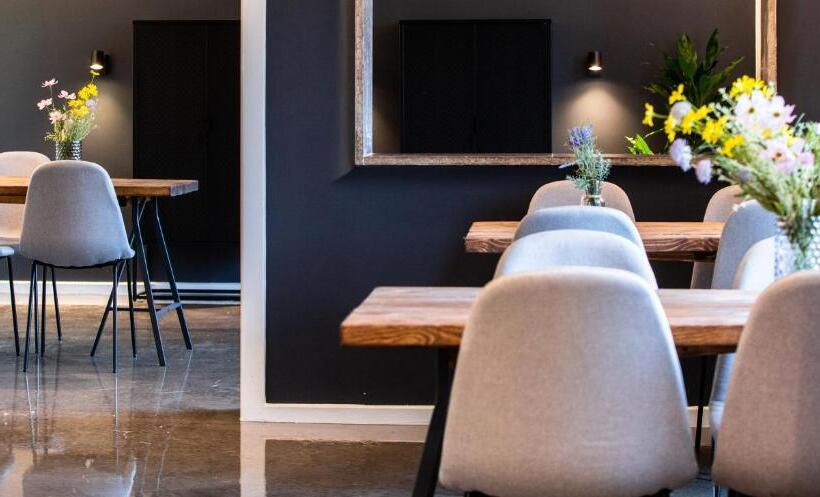 בית מלון כפרי B