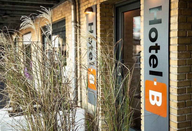 בית מלון כפרי B