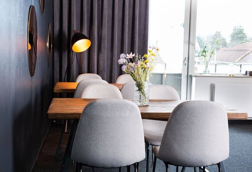 בית מלון כפרי B