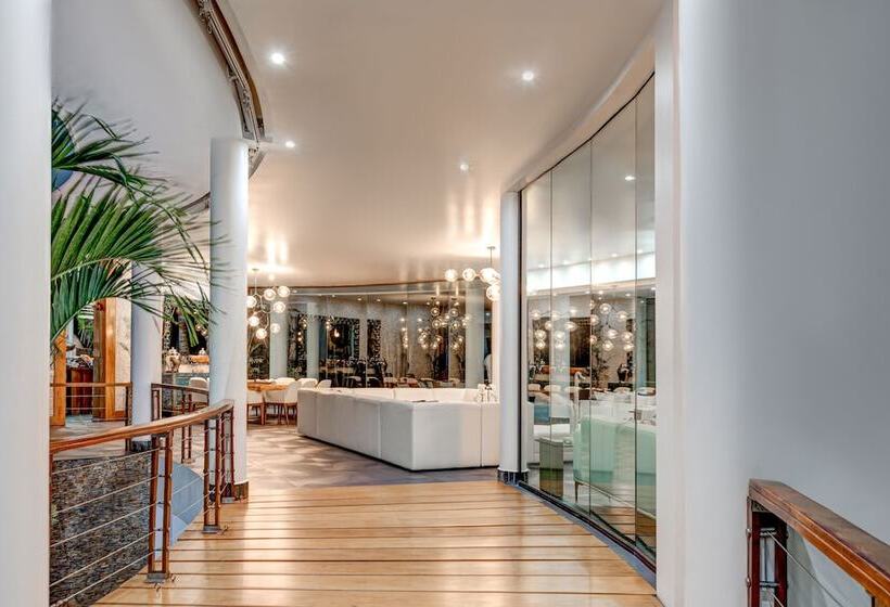 هتل Casa Esferica