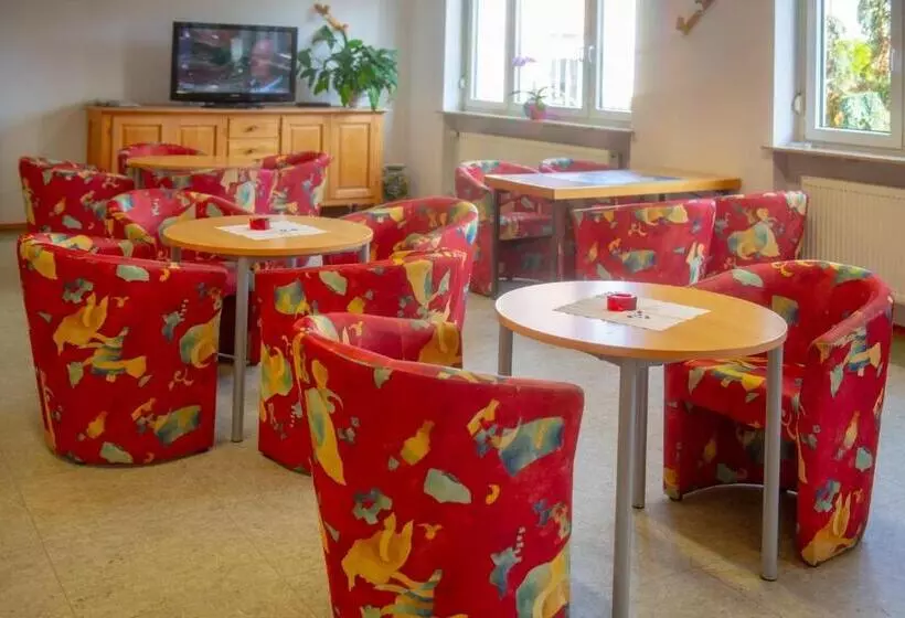 ホテル Christliche Gästehäuser Weinstraße