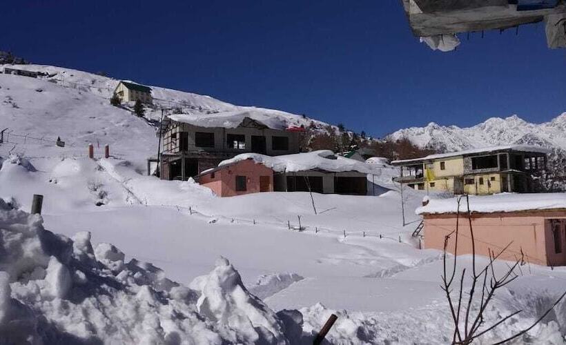 בית מלון כפרי The Snow City