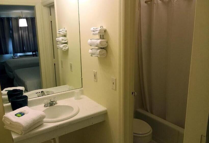 فندق على الطريق Walton Inn