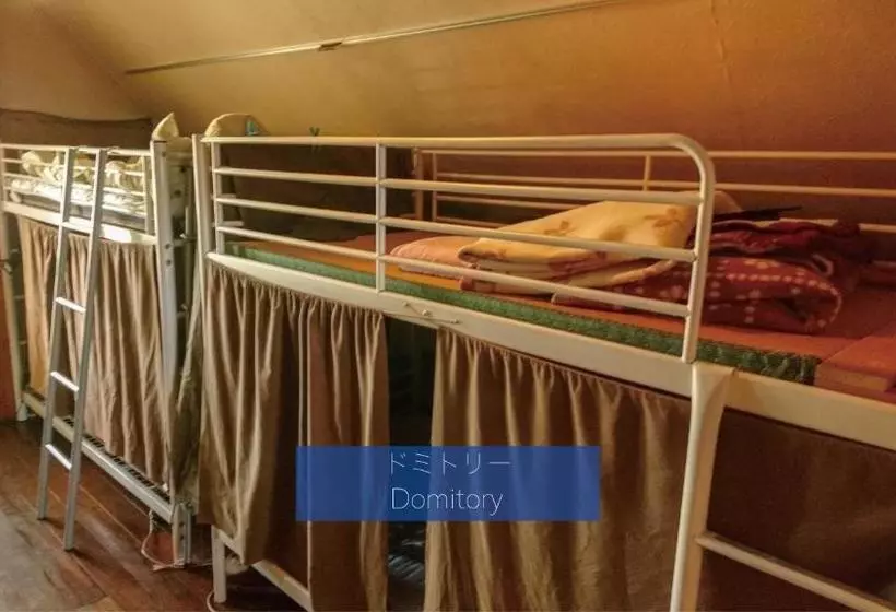 Majatalo Guesthouse Arugamama