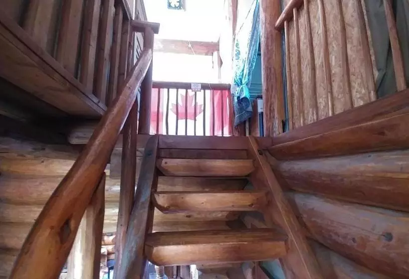 Majatalo Guesthouse Arugamama