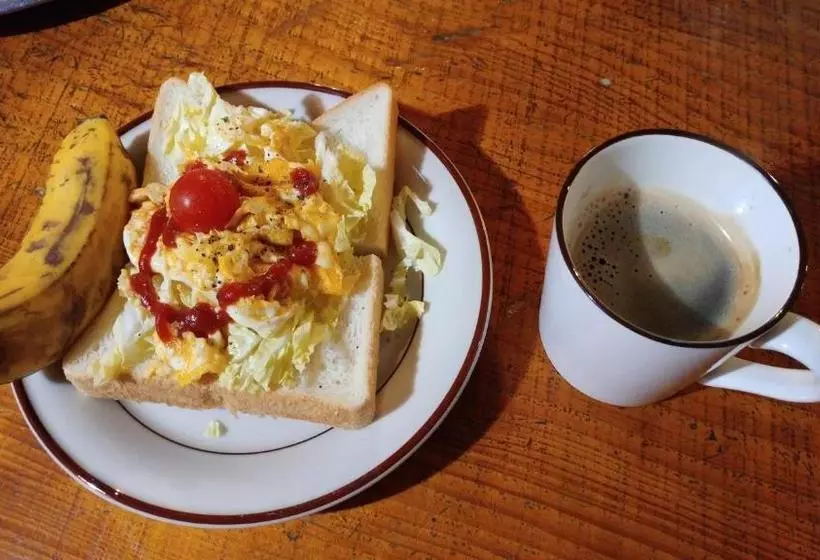 Majatalo Guesthouse Arugamama