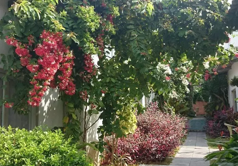 هتل Sunshine Bungalow