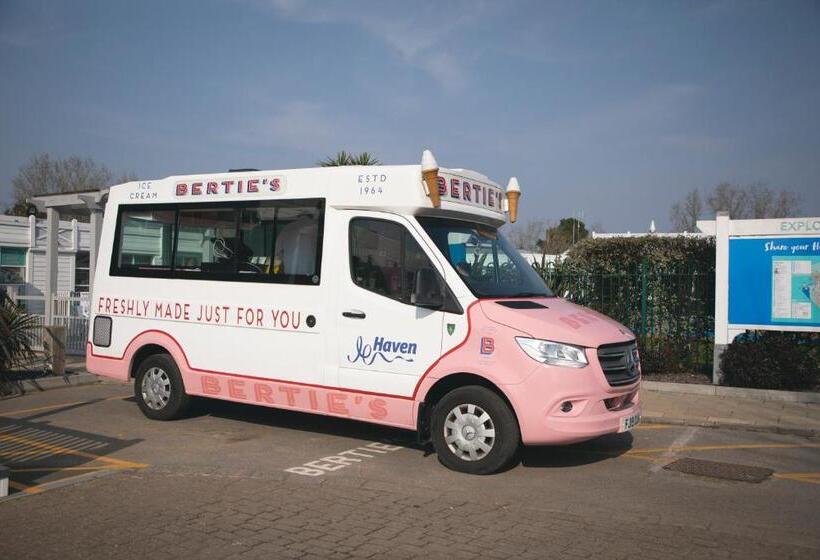 51 Lytchett Bay View, 3 Bed, Rockley Park Poole