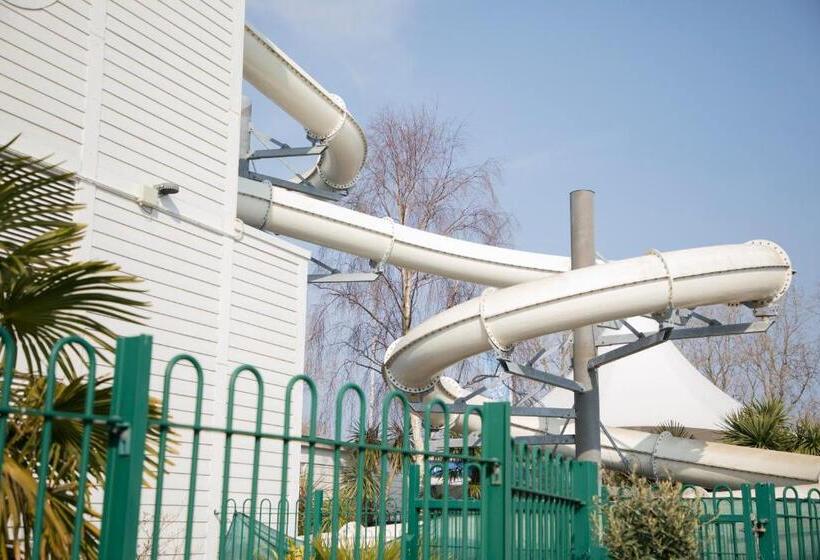 51 Lytchett Bay View, 3 Bed, Rockley Park Poole