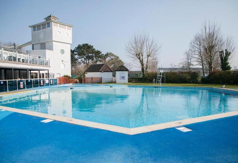 51 Lytchett Bay View, 3 Bed, Rockley Park Poole