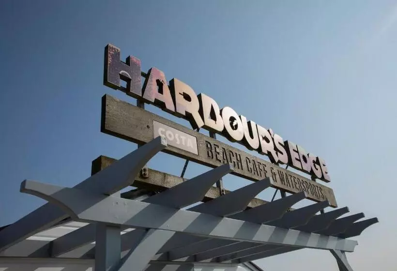 51 Lytchett Bay View, 3 Bed, Rockley Park Poole