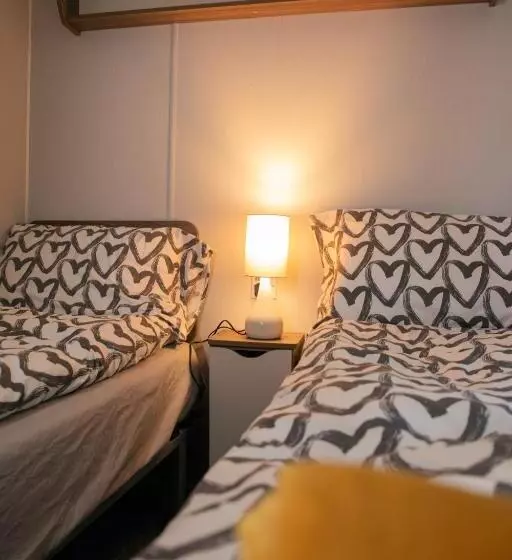 51 Lytchett Bay View, 3 Bed, Rockley Park Poole