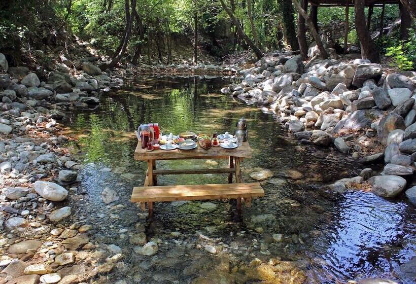 Antik Vadi Bungalov Otel