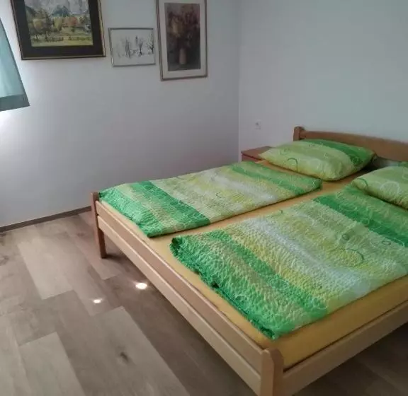پانسیون Apartment Jalen