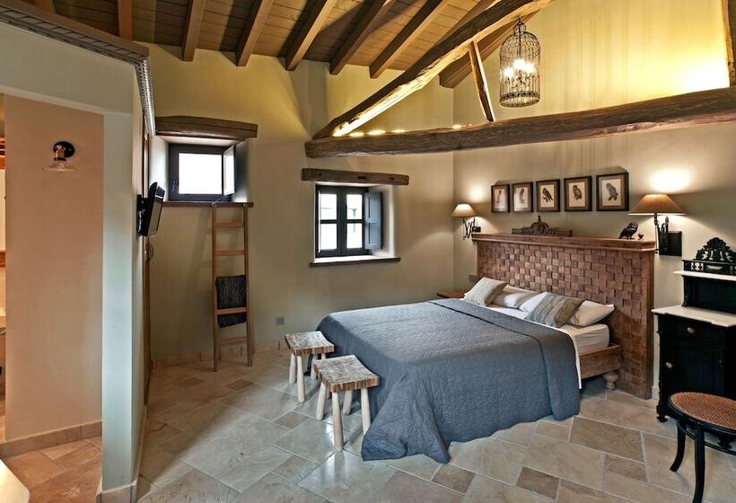 בית מלון כפרי Via Avis