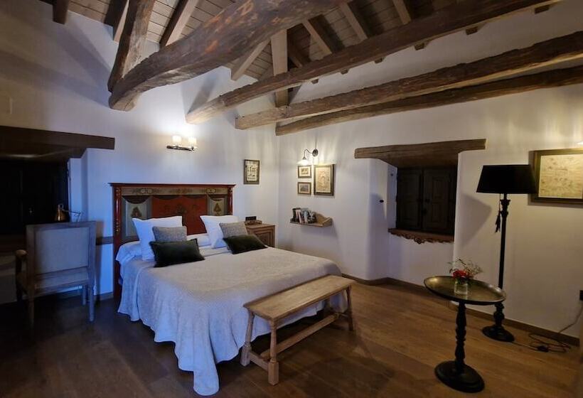 בית מלון כפרי Via Avis