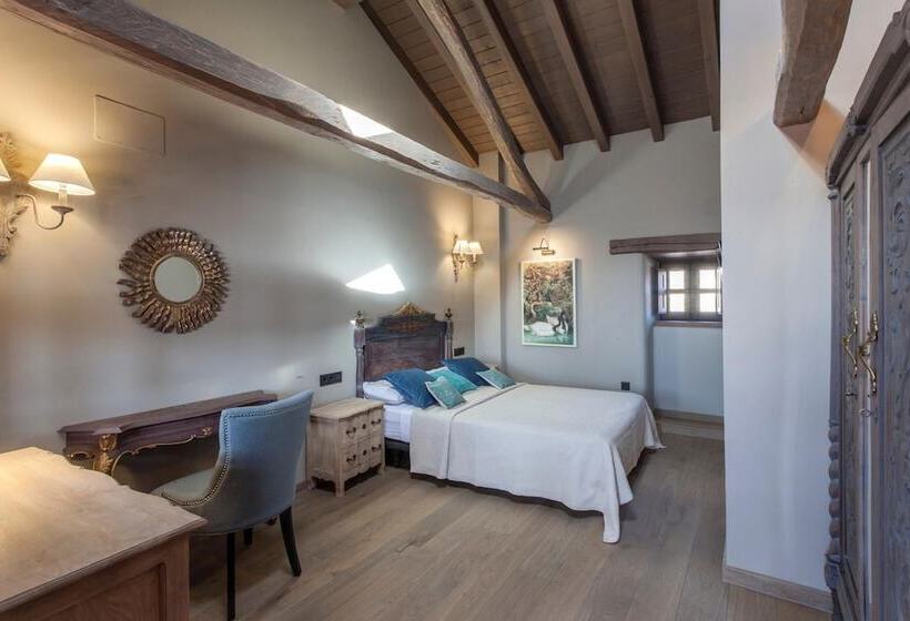 בית מלון כפרי Via Avis