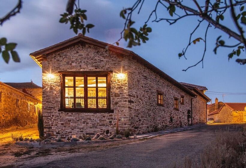 בית מלון כפרי Via Avis