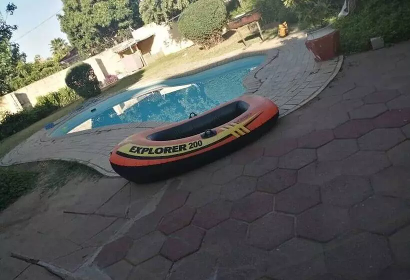 پانسیون Emperor S Inn