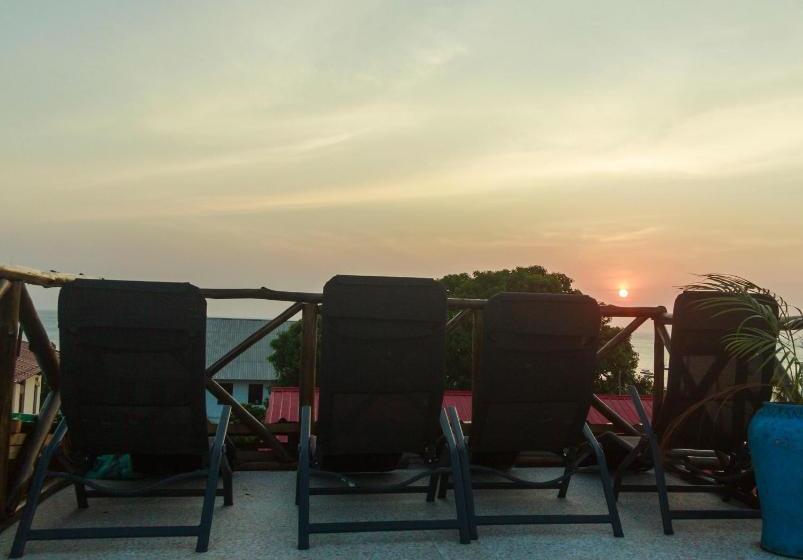 בית מלון כפרי Dafu Boutique  Stonetown