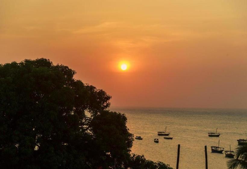 בית מלון כפרי Dafu Boutique  Stonetown