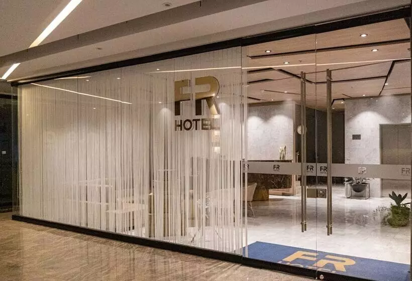 هتل Fr