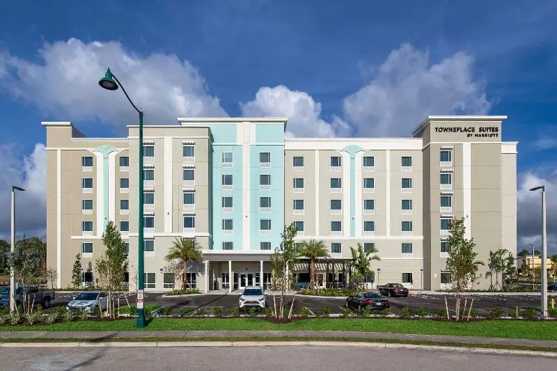 ホテル Towneplace Suites By Marriott Naples